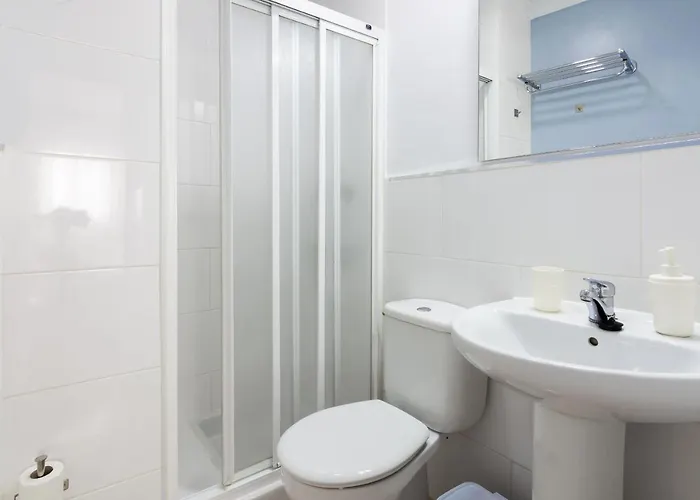 Hotel Hostal Boutique Luna De Nerja Olive Oil Free Degustation & Sale 2*