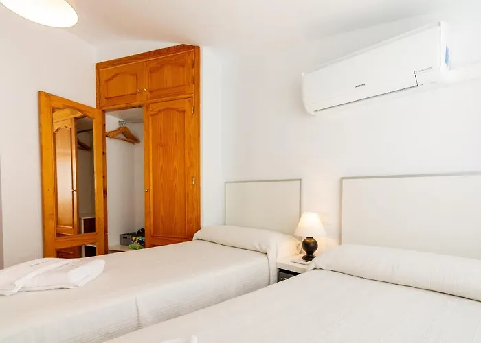 Hostal Boutique Luna De Nerja Olive Oil Free Degustation & Sale