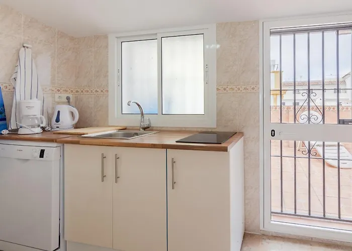 Hostal Boutique Luna De Nerja Olive Oil Free Degustation & Sale 2*