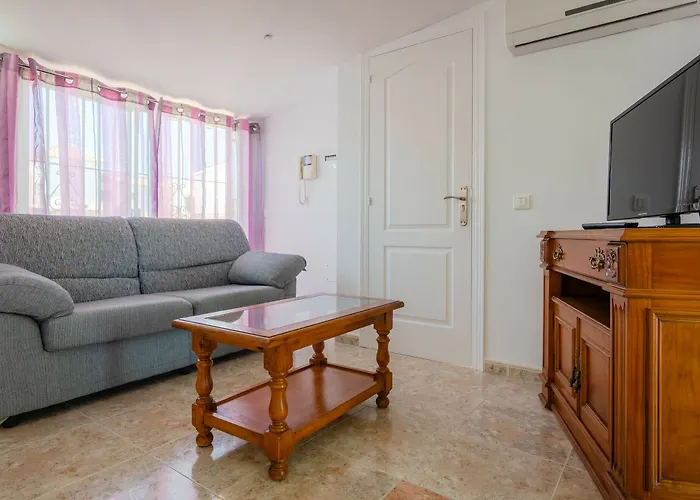 Hostal Boutique Luna De Nerja Olive Oil Free Degustation & Sale Nerja