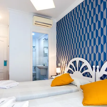 Hostal Boutique Luna De Nerja Olive Oil Free Degustation & Sale 2*