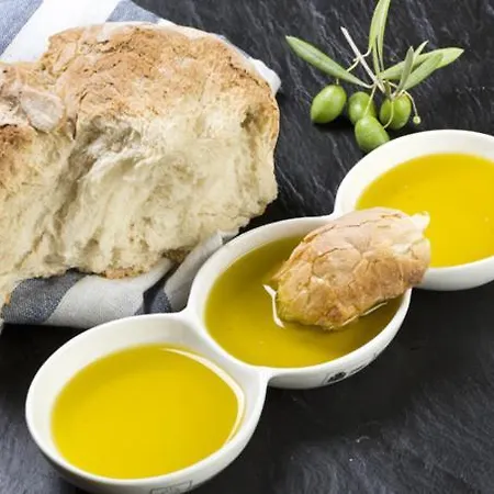 Boutique Luna De Olive Oil Free Degustation & Sale Hotell 2*