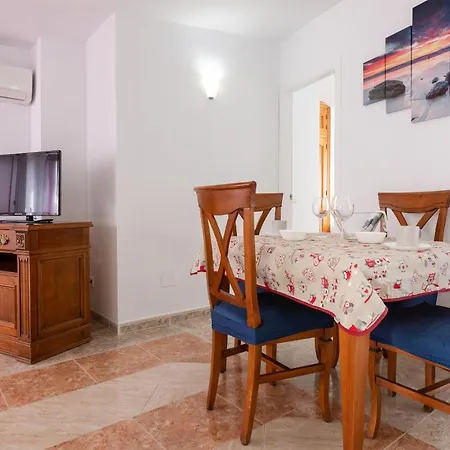 Hostal Boutique Luna De Nerja Olive Oil Free Degustation & Sale Nerja